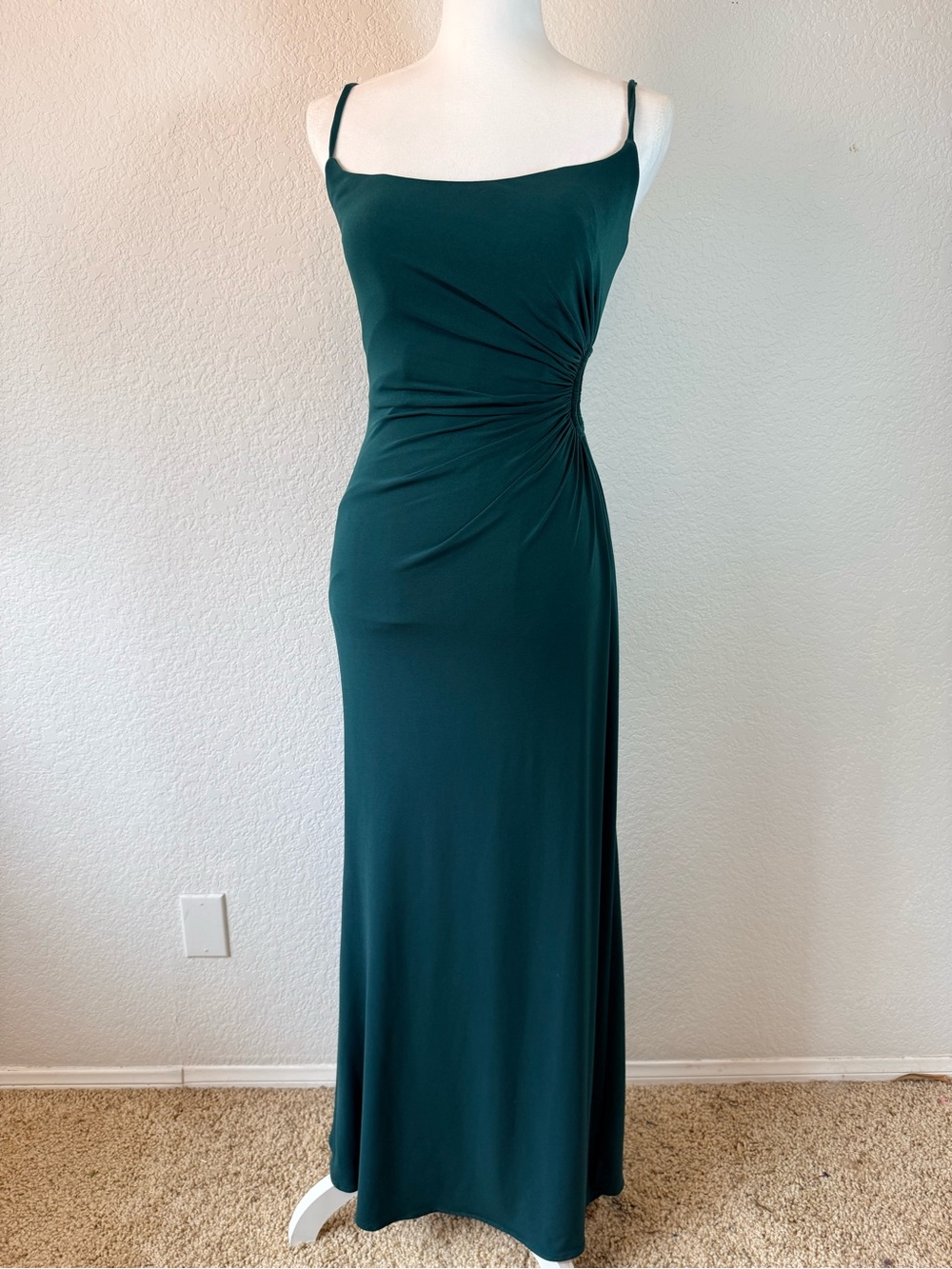 La Femme Long‎ Prom Formal Dress with Side Cut Out size 4